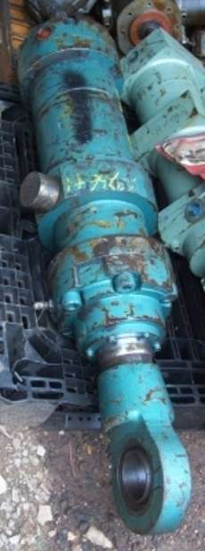 sucatas, v�lvulas, pneum�ticos, sobras industriais, contatores el�tricos reformados, bases e fus�veis, bombas hidr�ulicas, cilindros